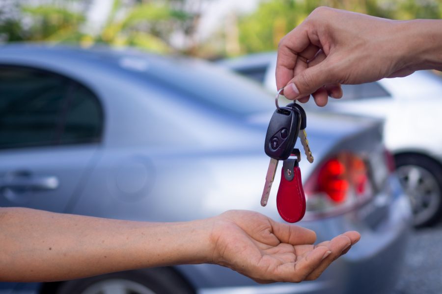 Guide to Booking a Car at Mendoza Airport in Argentina